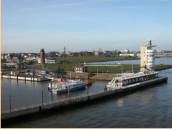 Bereich Alte Liebe in der heutigen Form. V.l.n.r.: Leuchtturm, Windsemaphor, Radarturm, Alte Liebe. Quelle: SLUB Dresden/Deutsche Fotothek - Uwe Gerig (s.u.)