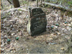 Grabstein des Arenscher Seemannsgrabes