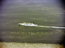 M.S. Flipper im Winter auf dem Weg nach Neuwerk